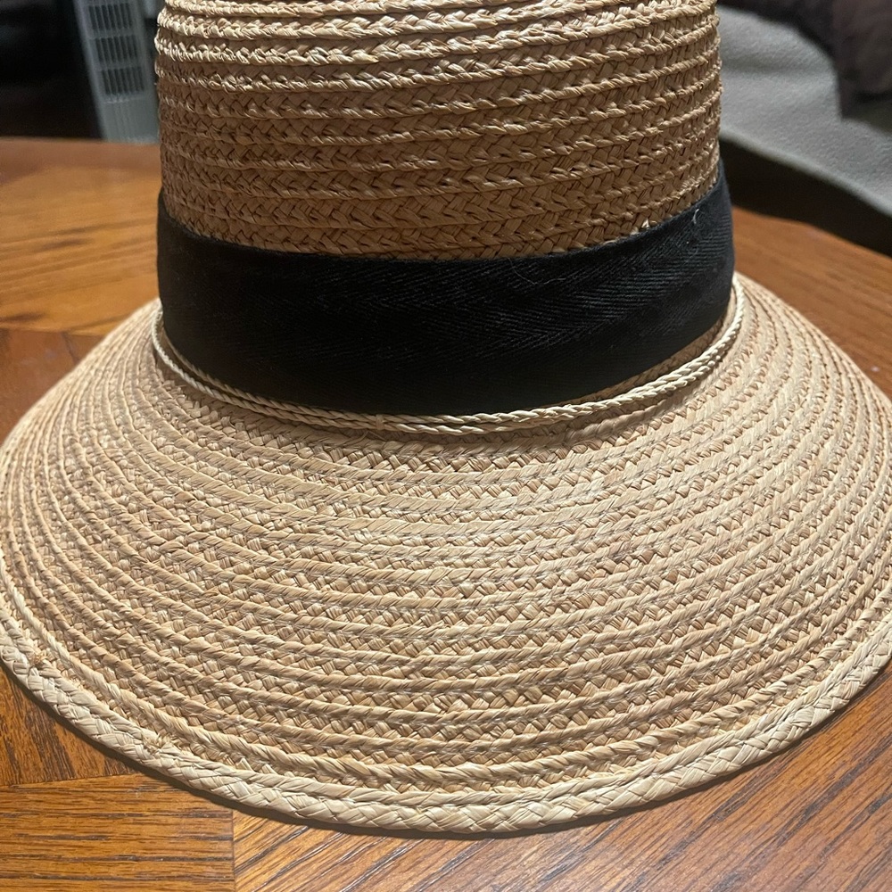 SCALA COLLECTION WOMANS FLOPPY SUN HAT.   BLACK BOW.  ONE SIZE